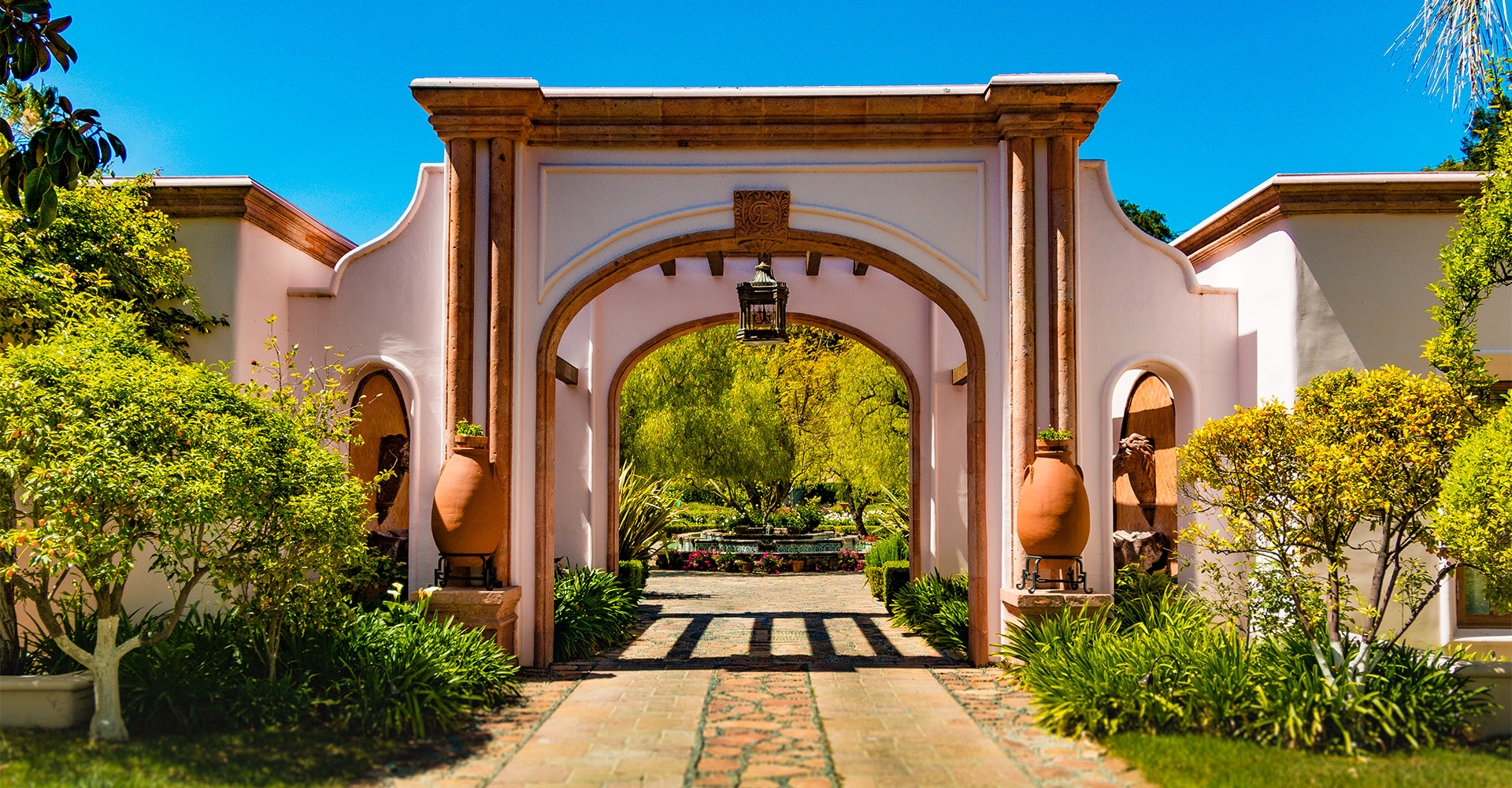 The gates that welcome you to the ranch