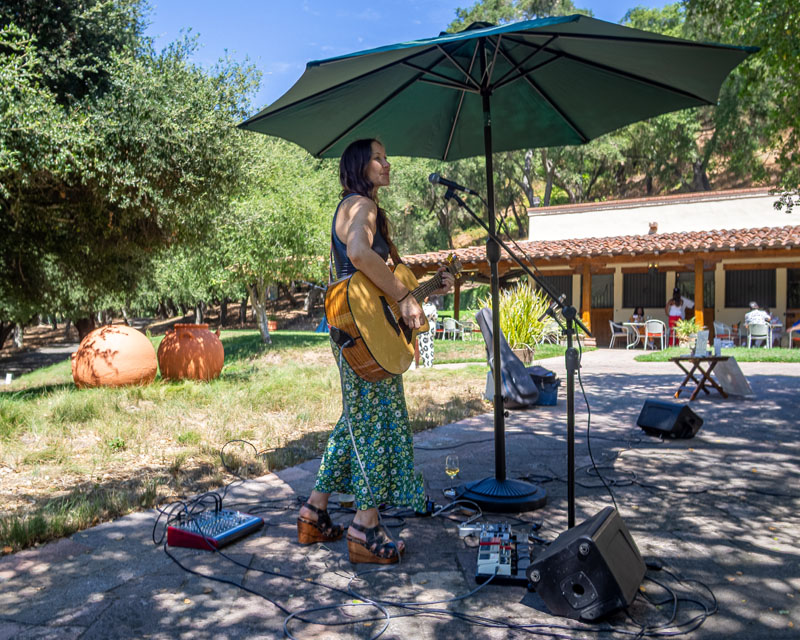Live music at Rosenthal estate wines