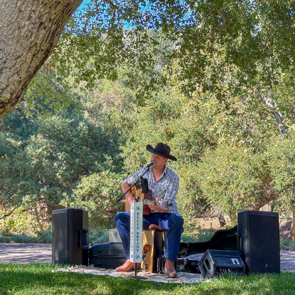 Live music every weekend – come join us!